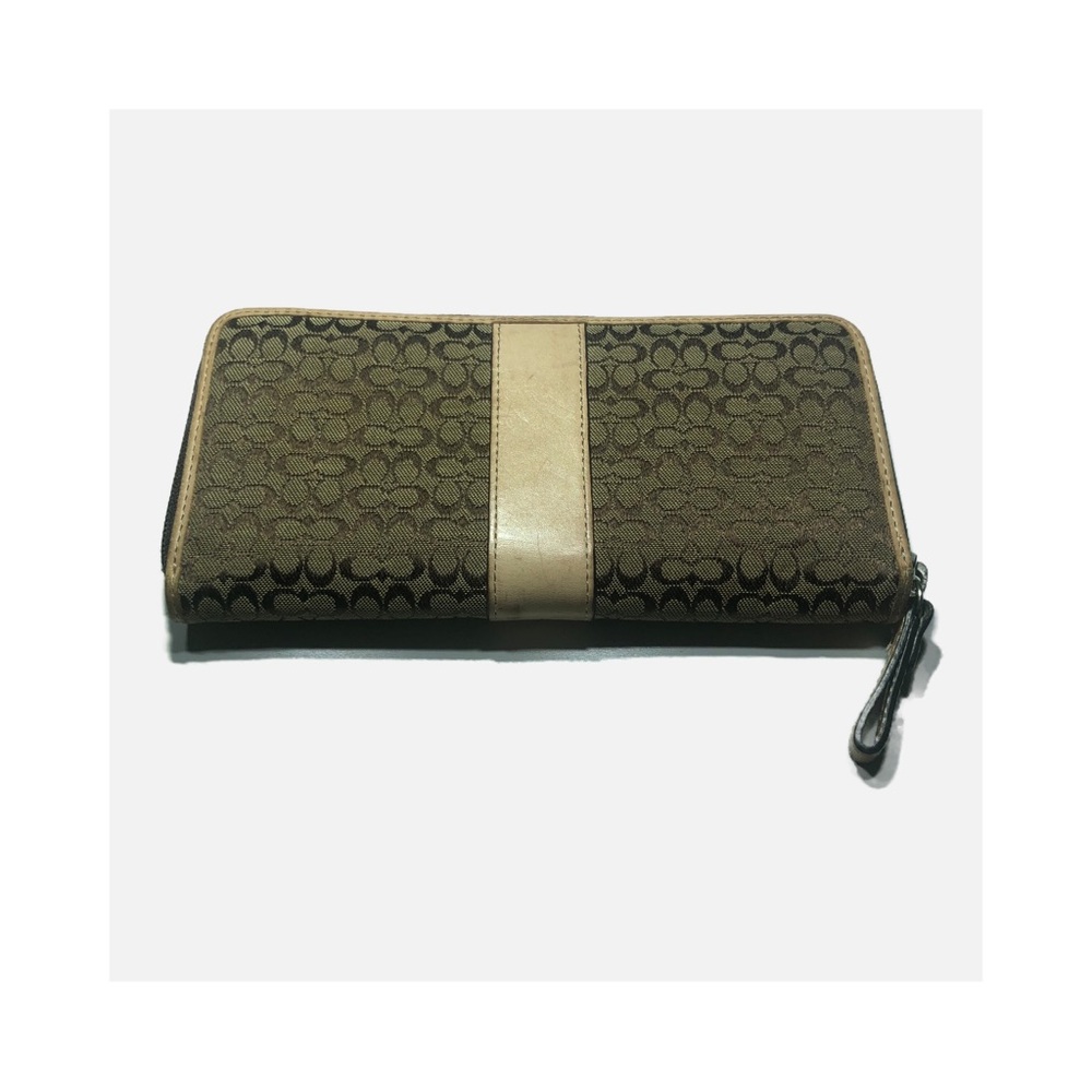 COACH Brown and Tan Signature Zip Around Wallet / Checkbook / Credit Cards - Picture 2 of 14